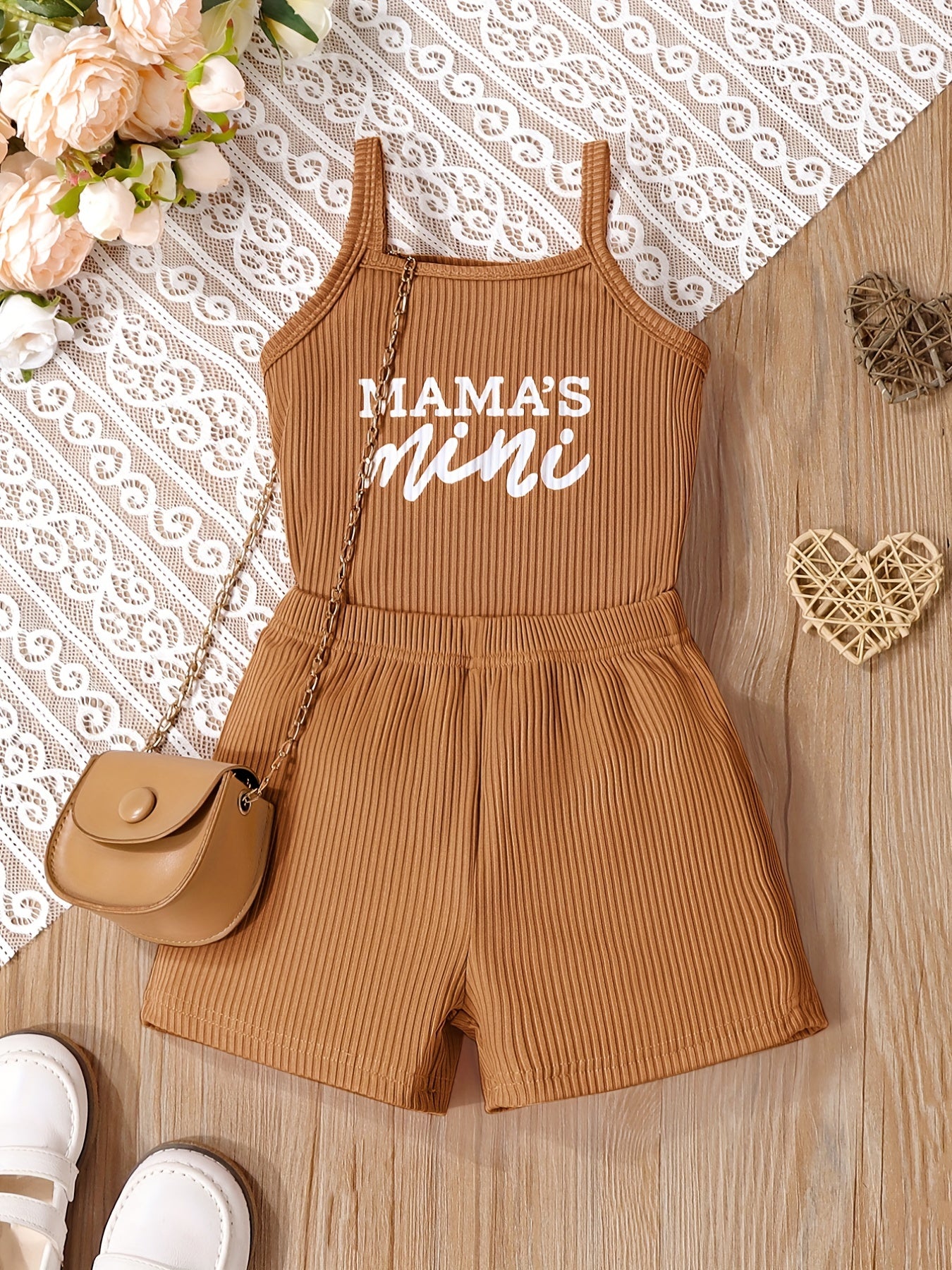 2pcs Toddler Girls Letter "MAMA'S MINI" Graphic Cami Top & Elastic Waist Shorts Set Kids Summer Clothes