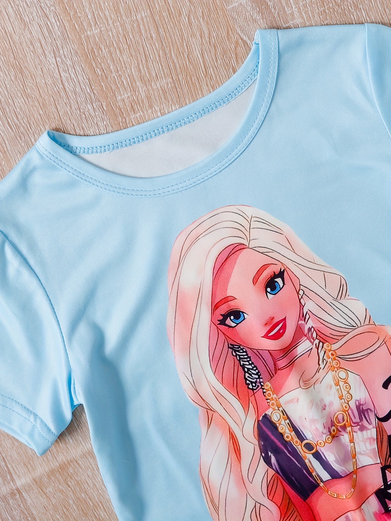 Celebrity Cartoon Print Girls 2PCS Short Sleeve Top + 3D Graphic Shorts Set, Casual Holiday Summer Outfit