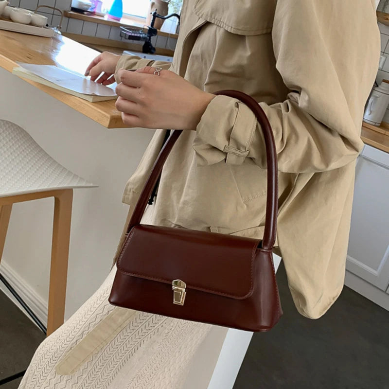 Luxury Designer Crossbody Bags for Women - 2023 Fashion Forward Underarm Shoulder Bags & Purses! Sleek Solid Colors for the Modern Woman.