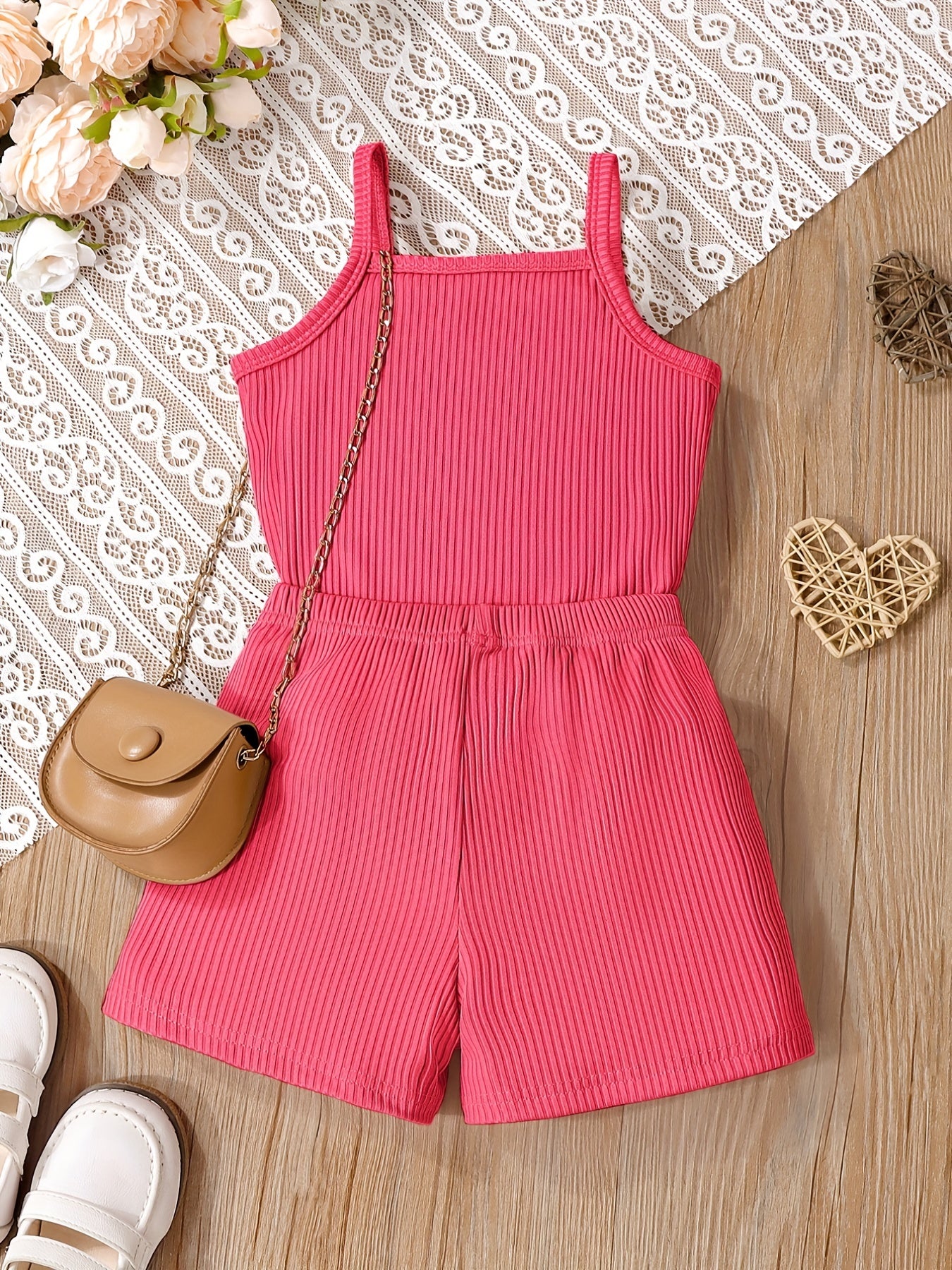 2pcs Toddler Girls Letter "MAMA'S MINI" Graphic Cami Top & Elastic Waist Shorts Set Kids Summer Clothes