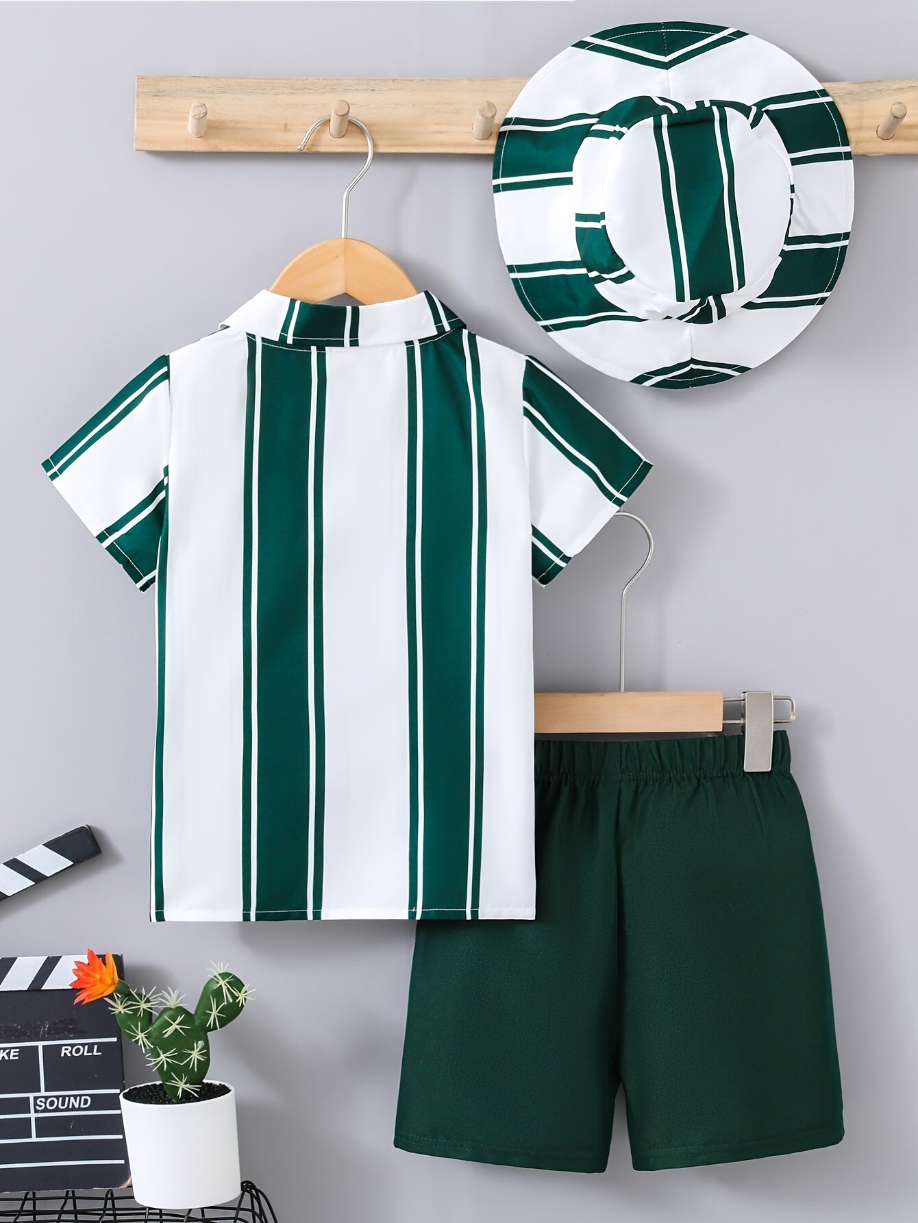 3pcs Boys Casual Stripe Comfortable Versatile Short Sleeve Collared Shirt With Hat & Shorts Set, Cool, Lightweight And Comfy Summer Clothes